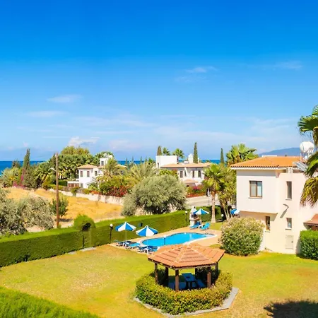 Halima Georgios Вилла