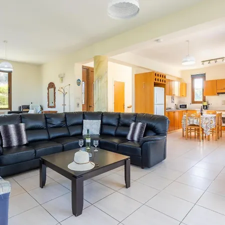 Halima Georgios Вилла Полис