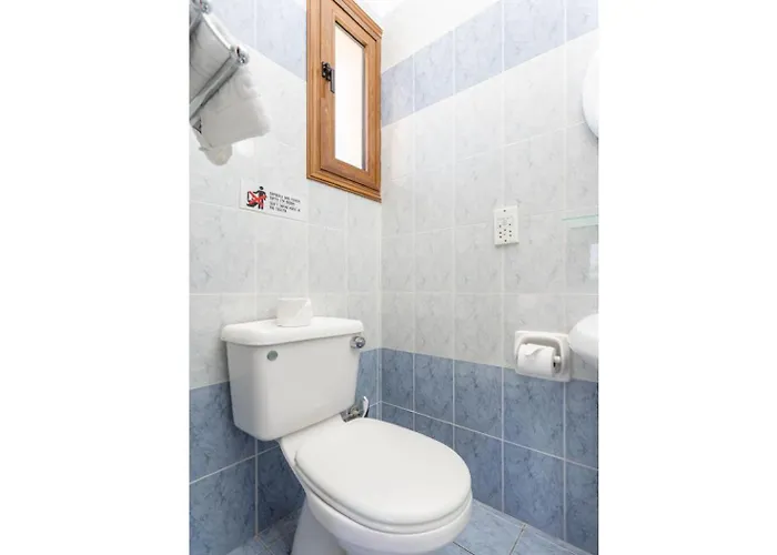 Halima Georgios Polis