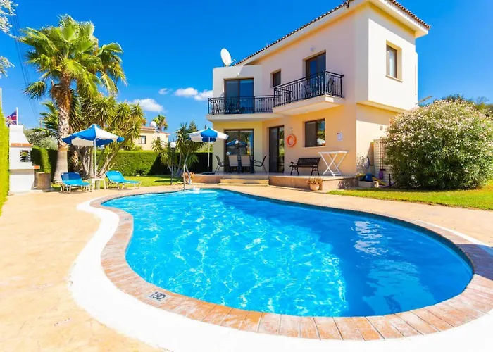 Halima Georgios Villa Polis