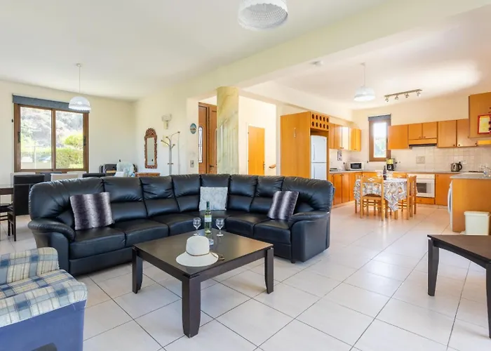 Halima Georgios 빌라 폴리스